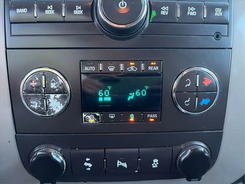 Used 2013 GMC Yukon XL SLT image 31