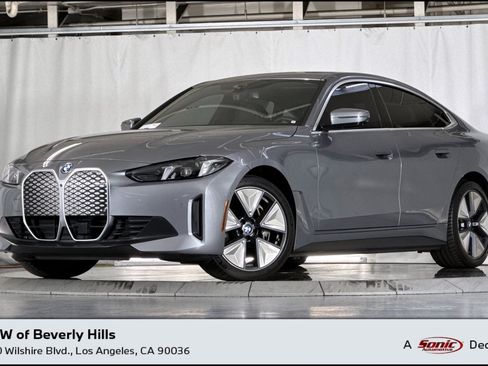 Used 2025 BMW i4 eDrive40 w/ Premium Package RWD image 1