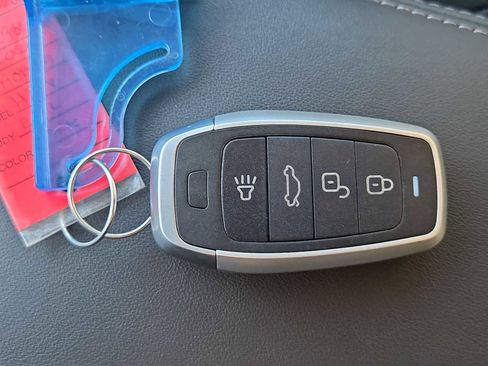 Used 2024 Honda HR-V EX-L image 34