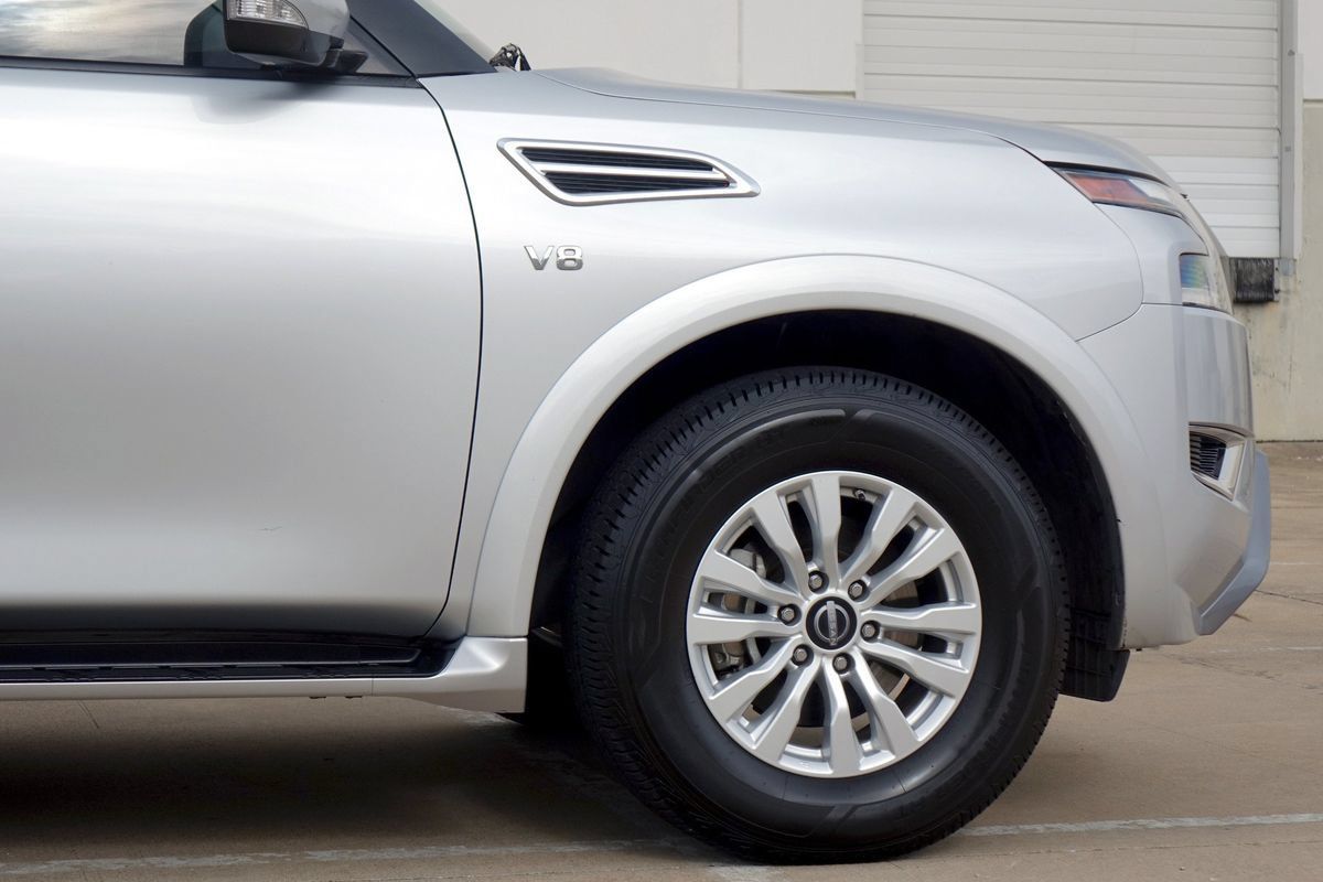 Used 2021 Nissan Armada SV RWD image 28