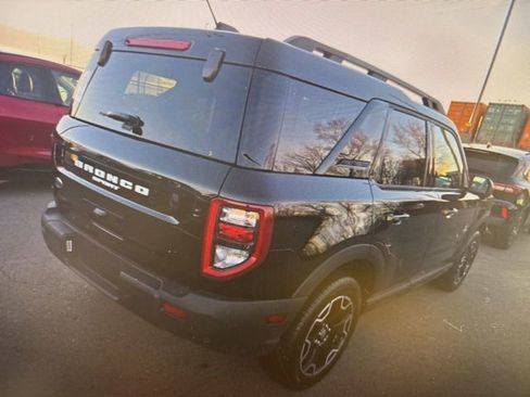 Used 2025 Ford Bronco Sport Outer Banks w/ Outer Banks Tech Package+ image 2