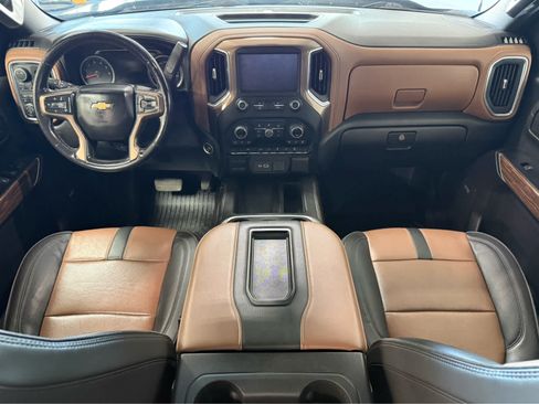 Used 2022 Chevrolet Silverado 1500 High Country w/ Z71 Off-Road Package AWD/4WD image 16