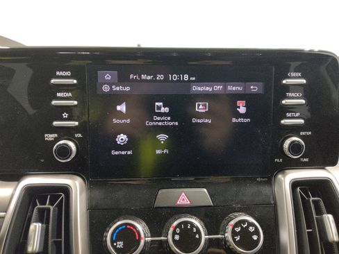 Used 2023 Kia Sorento LX image 25