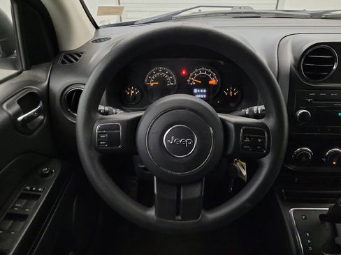 Used 2015 Jeep Compass Sport FWD image 22