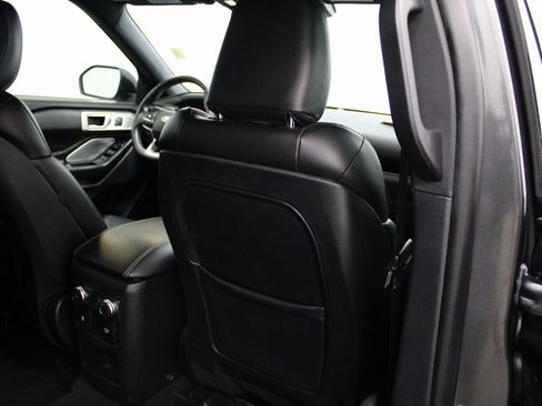 Used 2020 Ford Explorer ST w/ Premium Technology Package image 55