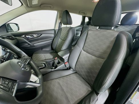 Used 2017 Nissan Rogue Sport SV image 13