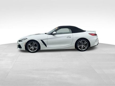 Certified 2025 BMW Z4 sDrive30i RWD image 2