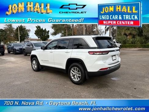 Used 2024 Jeep Grand Cherokee Laredo X w/ Trailer Tow Package image 7