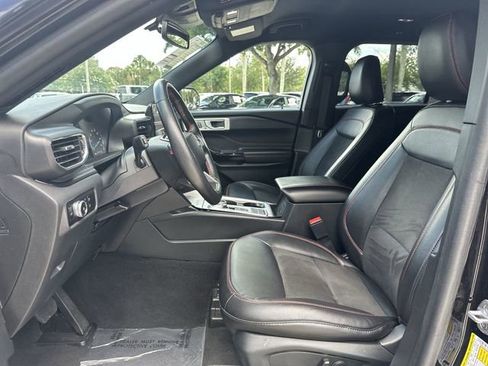 Used 2023 Ford Explorer ST-Line w/ Class IV Trailer Tow Package RWD image 23