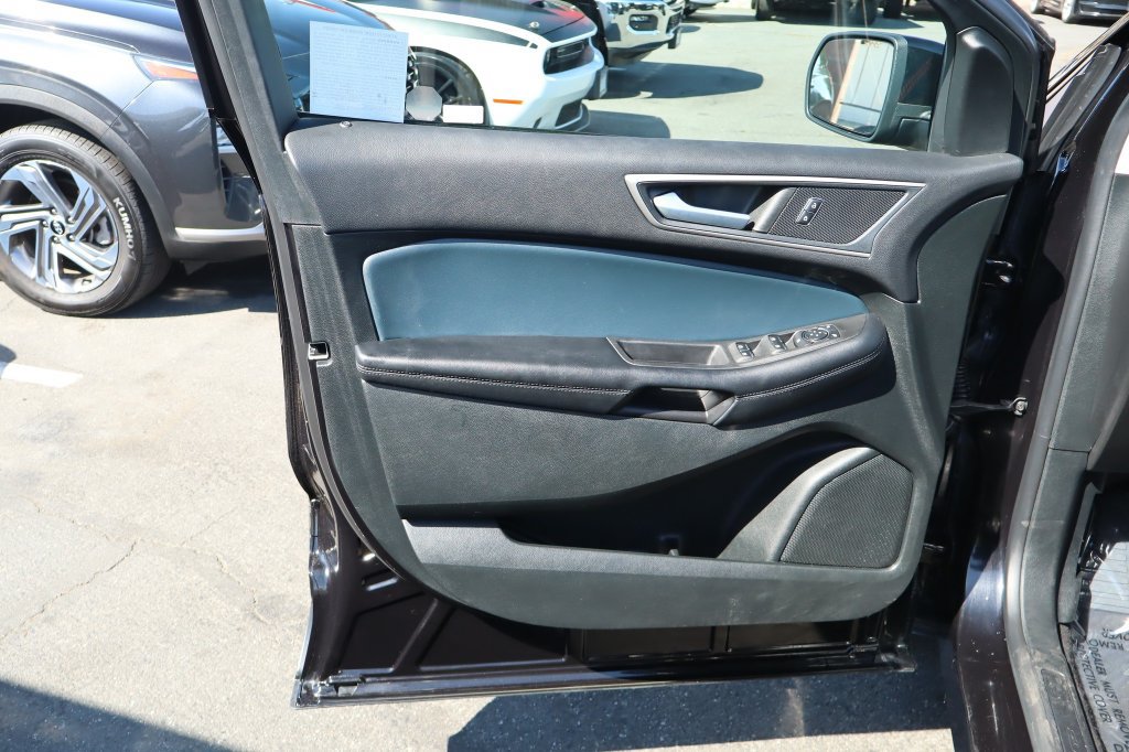 Used 2023 Ford Edge SEL w/ Sport Appearance Package AWD/4WD image 18