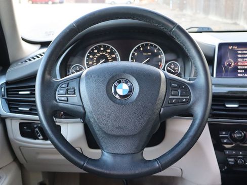 Used 2014 BMW X5 xDrive50i image 19