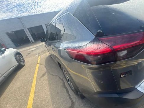 Used 2021 Nissan Rogue SV AWD/4WD image 6