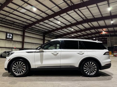Used 2020 Lincoln Aviator Reserve w/ Equipment Group 201A image 8
