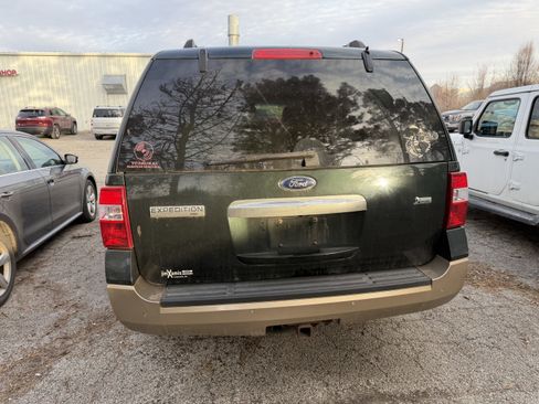 Used 2014 Ford Expedition XLT w/ Equipment Group 201A image 9