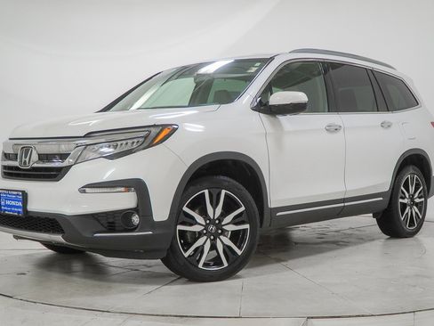 Used 2022 Honda Pilot Touring image 1