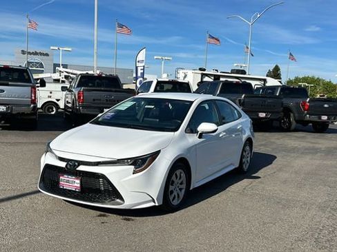 Used 2022 Toyota Corolla LE w/ Carpet Mat Package (TMS) image 7