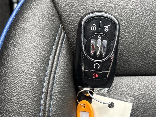 Used 2025 Buick Envista Sport Touring w/ Convenience I Package FWD image 41