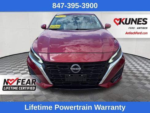 Used 2024 Nissan Altima 2.5 SV w/ SV Premium Package FWD image 2