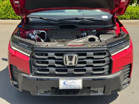 New 2026 Honda Pilot Sport image 36