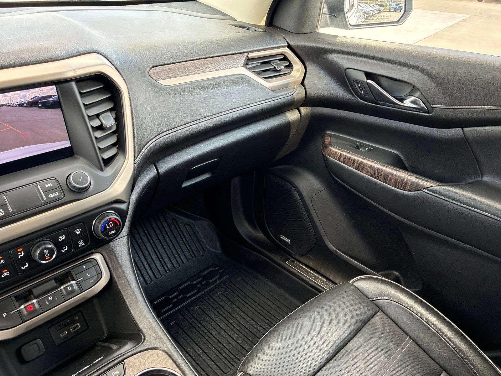 Used 2023 GMC Acadia Denali FWD image 42