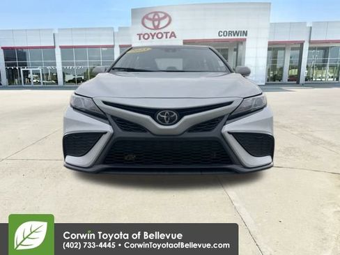 Used 2023 Toyota Camry SE image 8