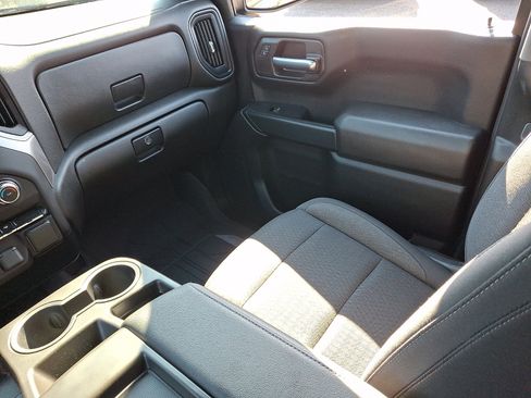 Used 2022 Chevrolet Silverado 1500 Custom RWD image 17