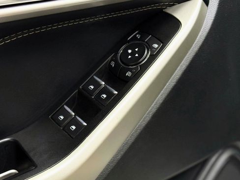 Used 2021 Ford Explorer Limited w/ Equipment Group 301A image 13