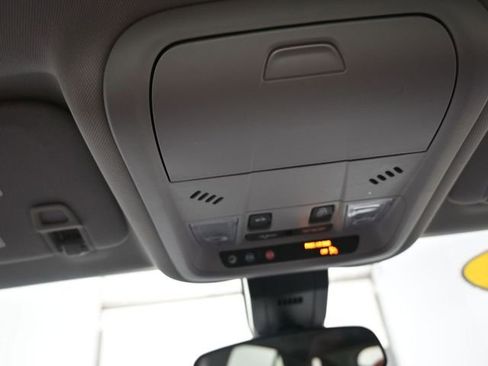 Used 2024 Chevrolet Equinox LT image 12