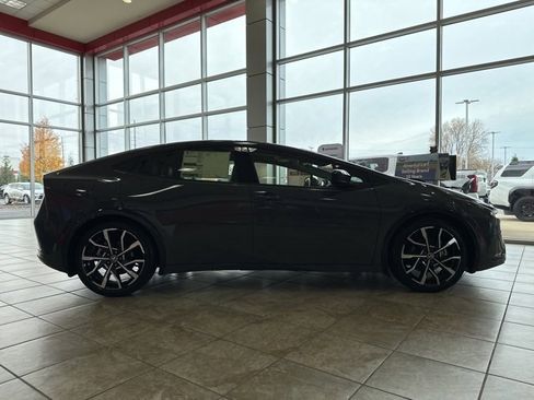 New 2026 Toyota Prius XSE image 7