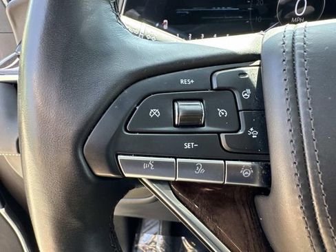 Used 2022 Cadillac Escalade Sport Platinum AWD/4WD image 32