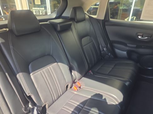 Used 2023 Honda HR-V EX-L image 14