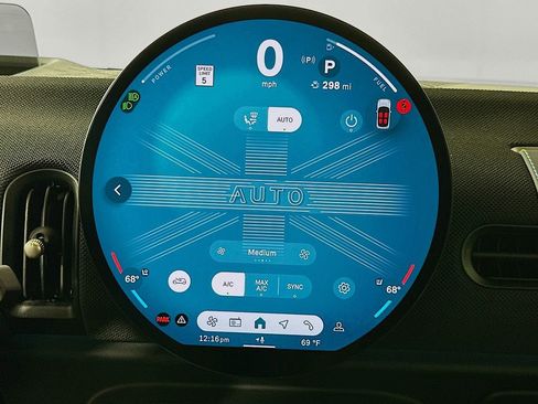 Certified 2025 MINI Cooper 2-Door Hardtop image 15