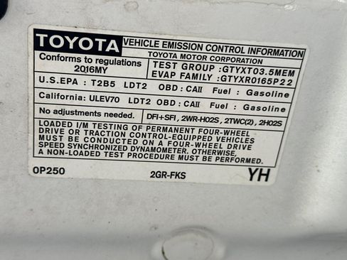 Used 2016 Toyota Tacoma TRD Sport AWD/4WD image 27