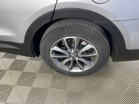 Used 2017 Hyundai Santa Fe SE AWD/4WD image 20