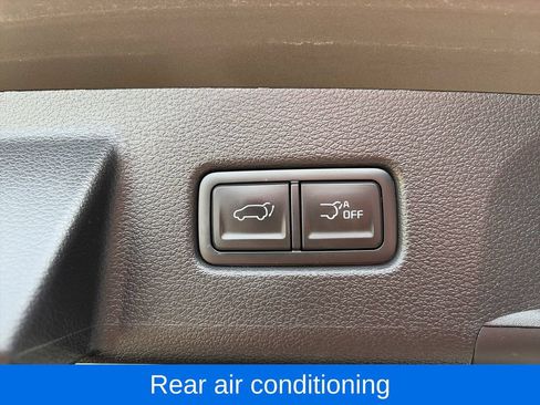 Used 2024 Kia Telluride EX w/ EX Captain's Chair Package AWD/4WD image 9