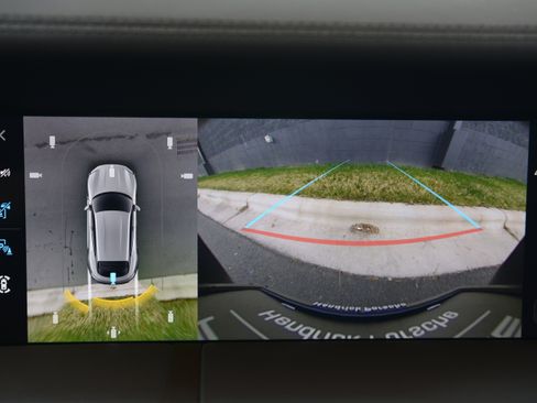 Certified 2025 Porsche Taycan 4 Cross Turismo image 23