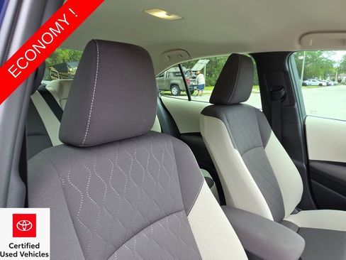 Certified 2025 Toyota Corolla LE FWD image 15
