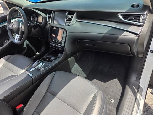 Used 2023 INFINITI QX50 Luxe FWD image 18