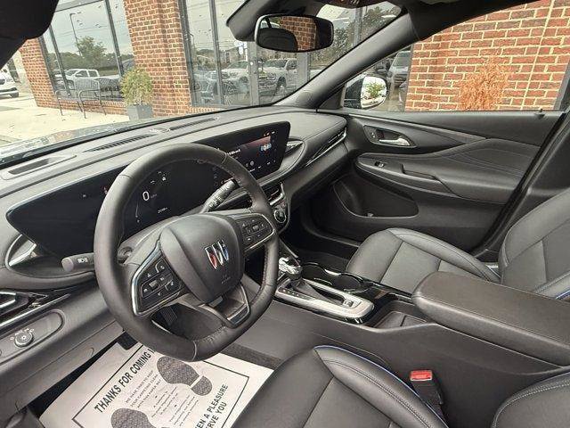Used 2025 Buick Envista Sport Touring w/ Convenience I Package FWD image 9