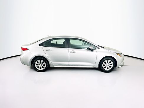 Used 2024 Toyota Corolla LE image 10