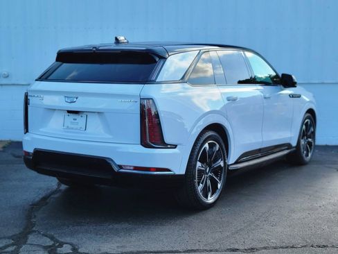 Used 2025 Cadillac Escalade IQ Sport 2 image 5