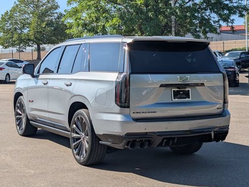 Certified 2025 Cadillac Escalade V AWD/4WD image 3
