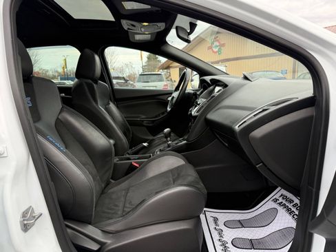 Used 2017 Ford Focus RS image 11