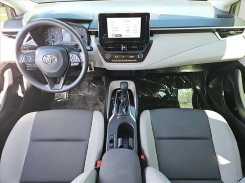 Used 2025 Toyota Corolla LE w/ Carpet Mat Package (TMS) AWD/4WD image 21