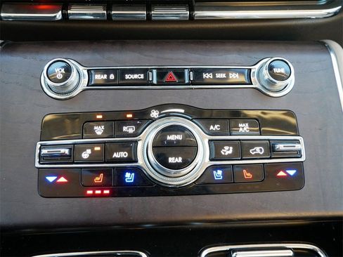 Used 2021 Lincoln Aviator Reserve w/ Equipment Group 202A image 21