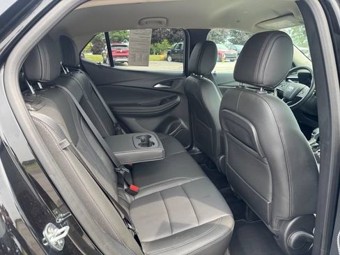 Used 2025 Buick Encore GX Avenir w/ Avenir Convenience Package AWD/4WD image 18