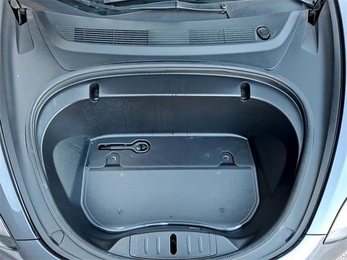 Used 2020 Tesla Model 3 Performance image 29