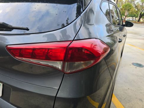 Used 2018 Hyundai Tucson SEL image 16