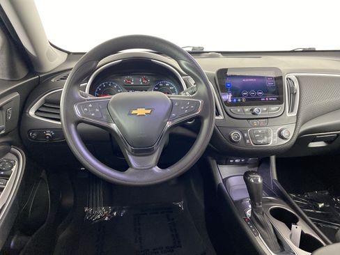 Used 2020 Chevrolet Malibu LS FWD image 34