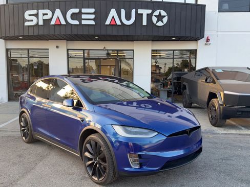 Used 2018 Tesla Model X 100D AWD/4WD image 1